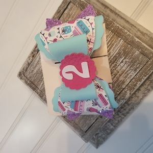 NWT Birthday Cake Age 2 Faux Leather Bow with clip, Made in the USA